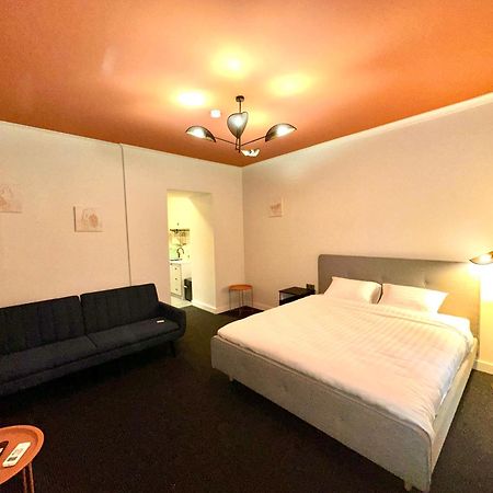 Hotel Salve Tbilisi Esterno foto